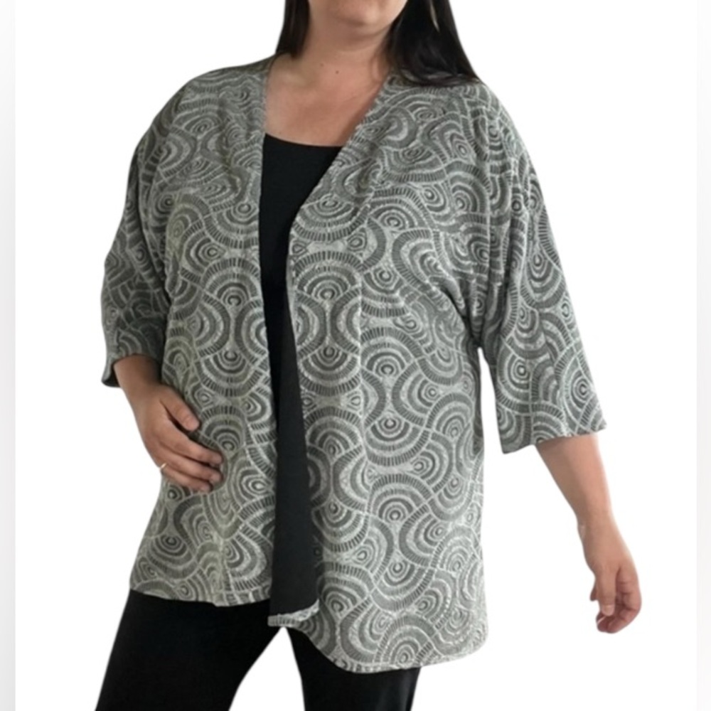 LuLaRoe Sarah Kimono Elegant Open Front Silver/gray Cardigan metallic sz L